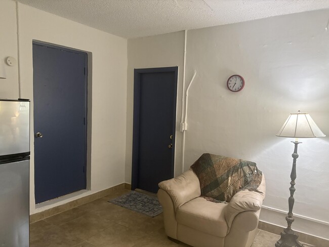 Foto del edificio - 10132 Windtree Ln