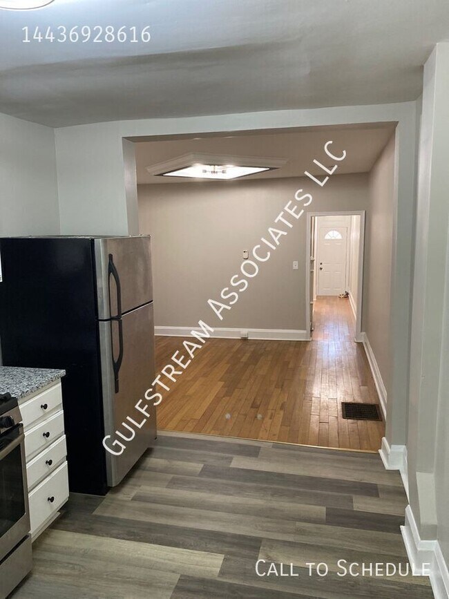 Foto del edificio - 2434 E Preston St
