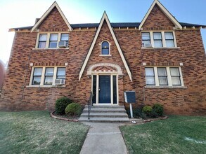 Building Photo - 2601 N Walker Ave
