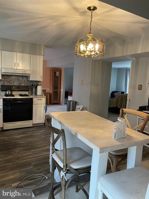 64 Sandpiper Dr, Voorhees Township, NJ 08043 Townhouse for Rent in