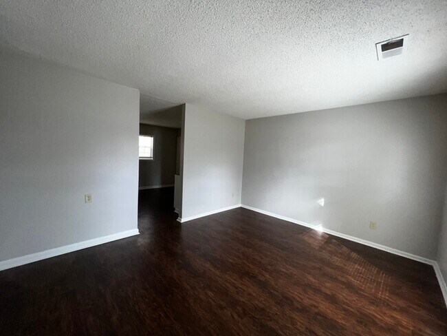 Building Photo - 3563 Ramill Rd Memphis, TN 38128