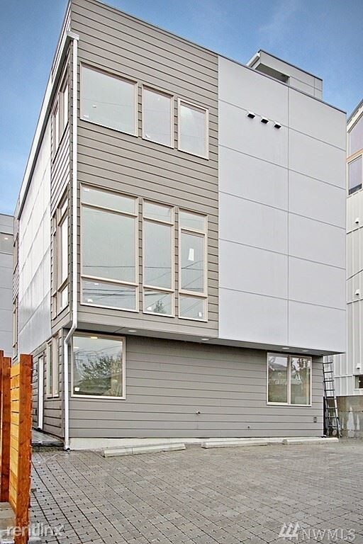 Building Photo - 4281 36th Ave SW