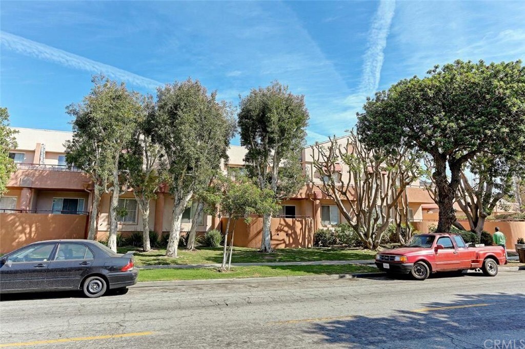 16700 Yukon Ave Unit 220, Torrance, CA 90504 Condo for Rent in