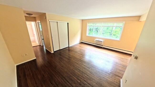 Foto del edificio - 146 Woodhill Dr