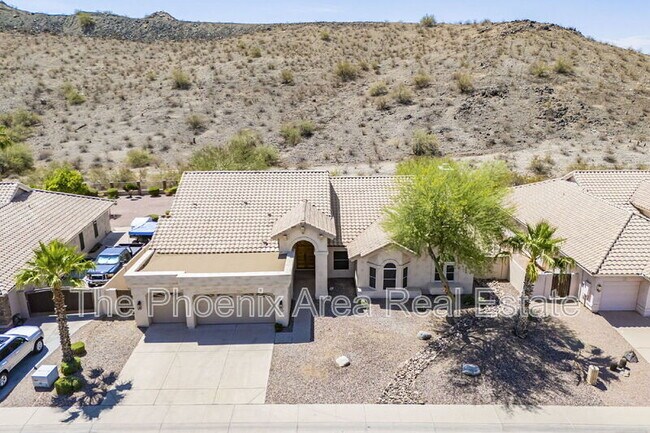 Building Photo - 1531 E Silverwood Dr