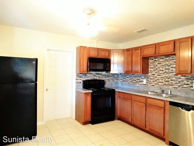 Building Photo - 3 br, 1 bath House - 6305 Alaska Ave.