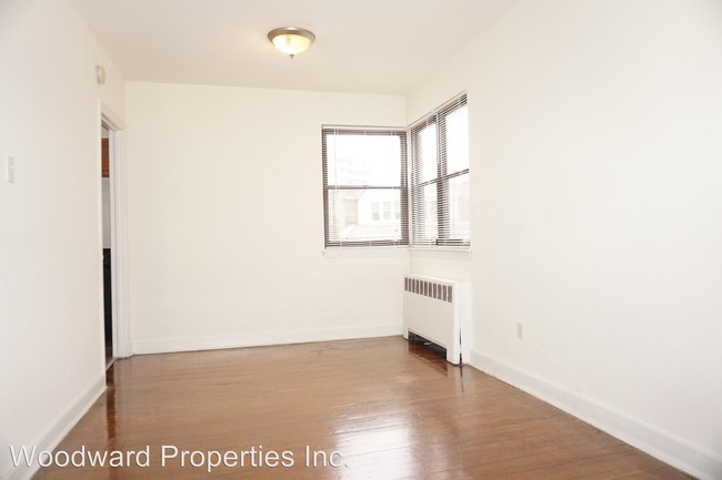 Building Photo - 5001 Gainor Rd