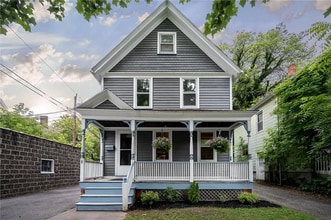 Building Photo - 1 Bly St