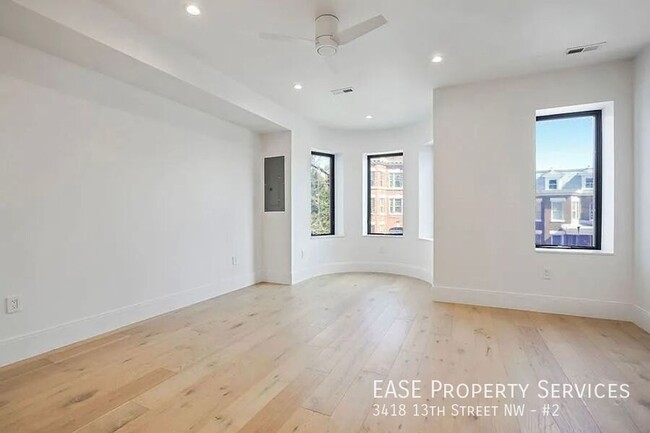 Foto del edificio - 3418 13th St NW