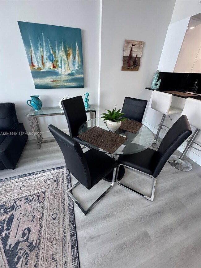 Building Photo - 2501 S Ocean Dr