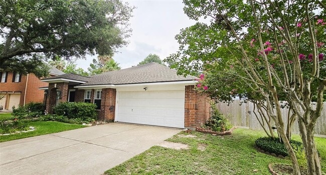 Building Photo - 19731 Dusty Creek Dr