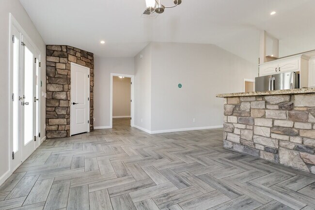 Foto del edificio - 6614 W Pima St