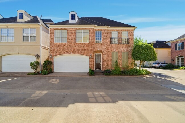 Photo - 3243 N Pemberton Cir Dr House