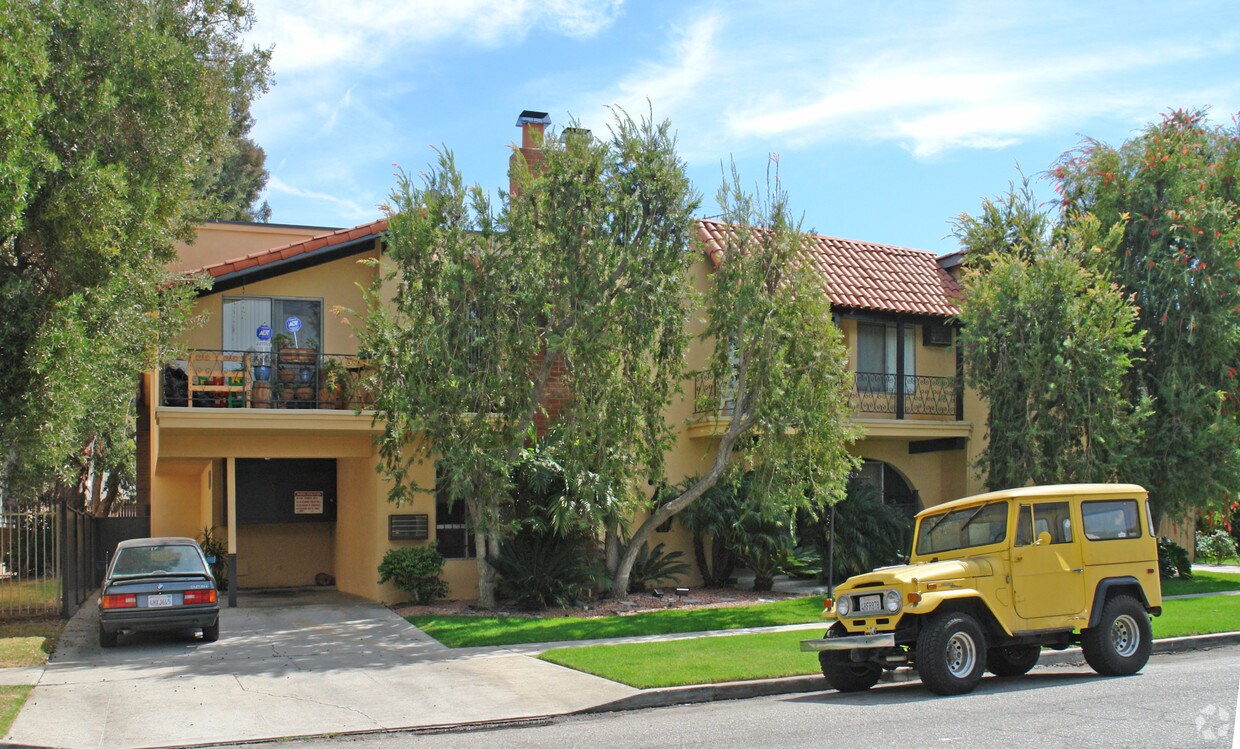 Primary Photo - 3620 Watseka Ave