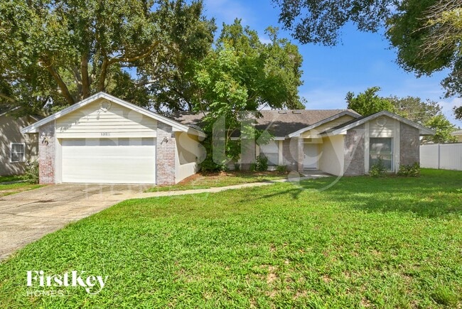 Building Photo - 1521 Dess Dr
