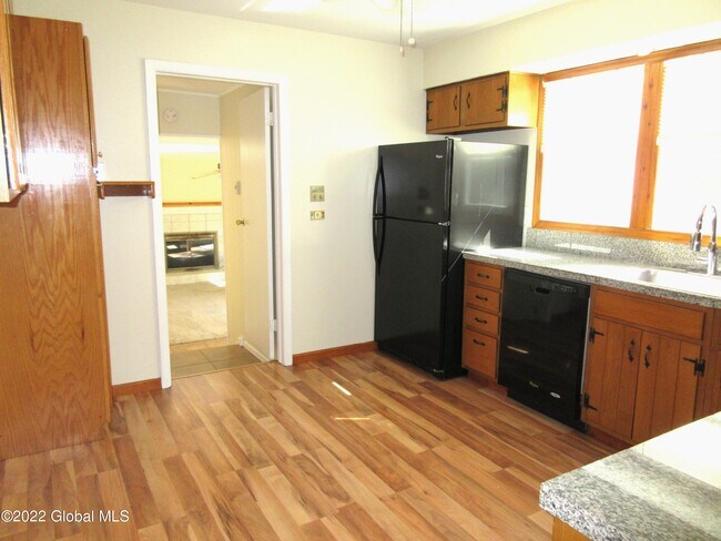 Building Photo - 23 Garrison Ln