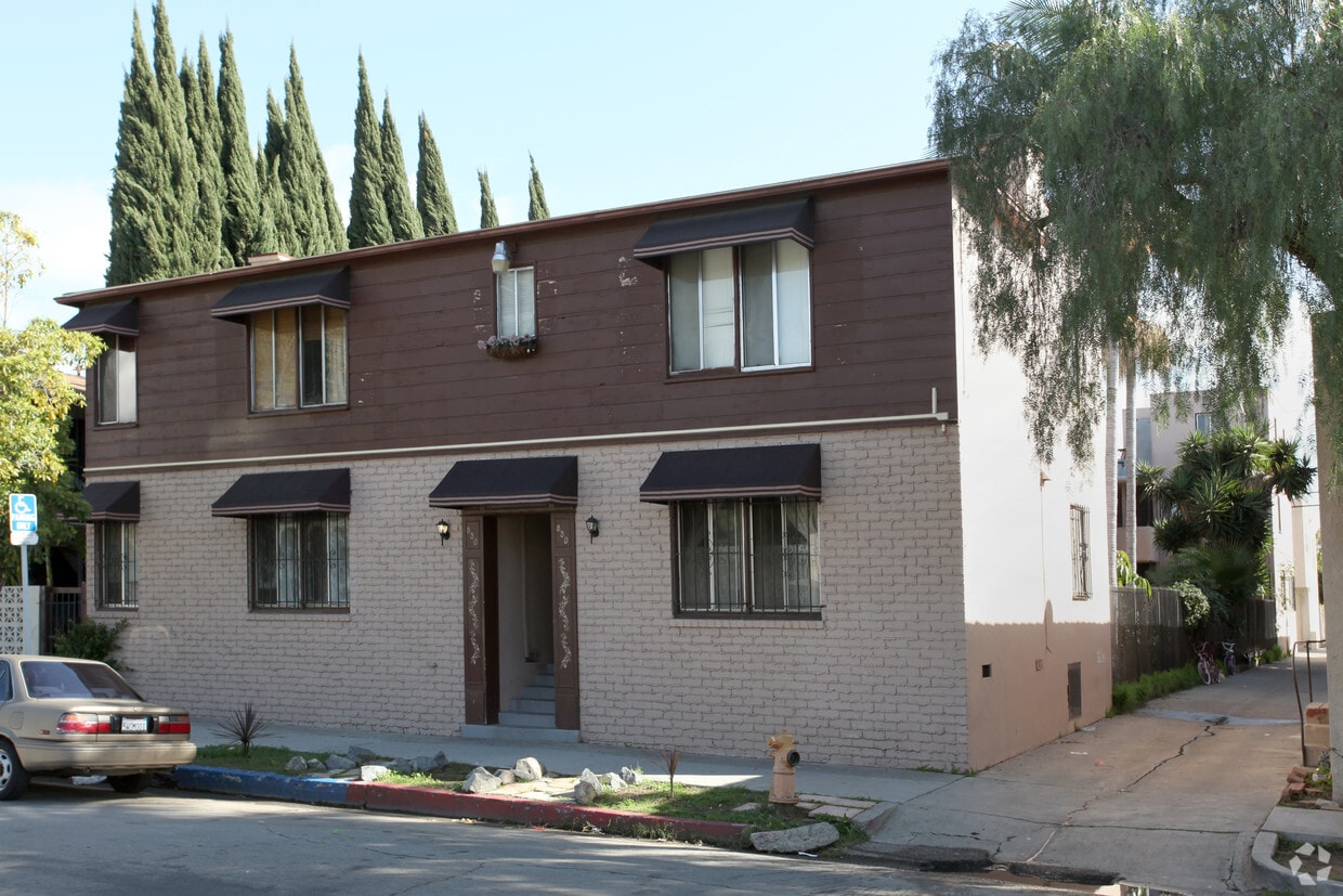 Primary Photo - 830 Chestnut Ave