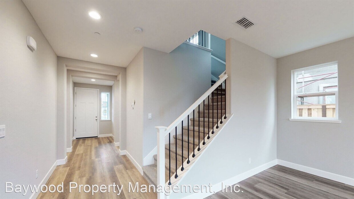 5 br, 3 bath House 121 Bentwater Loop House for Rent in Chico, CA