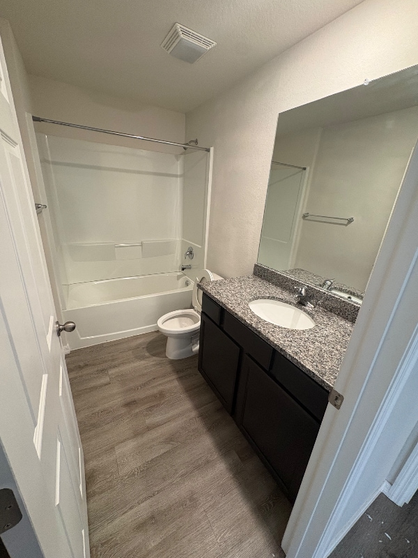 Foto del edificio - 12009 Henley Ave