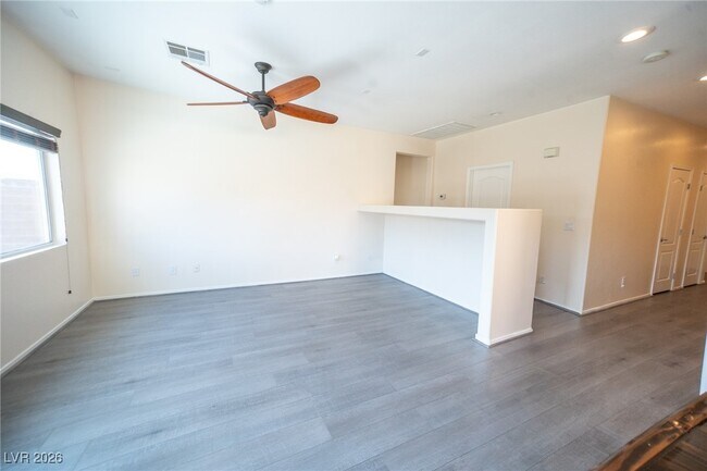 Foto del edificio - 4921 Novelli Pl