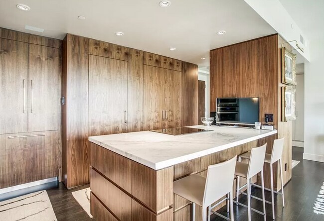 Foto del edificio - 3030 McKinney Ave