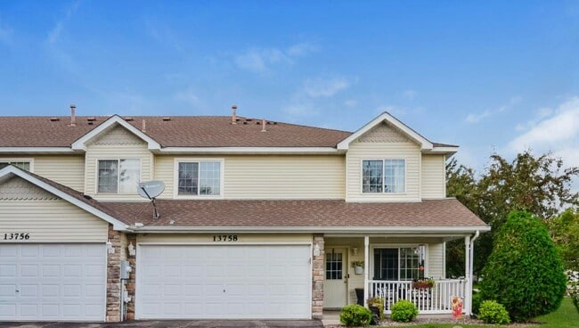 Building Photo - Available In Flay Ave N Available In Flay Ave N