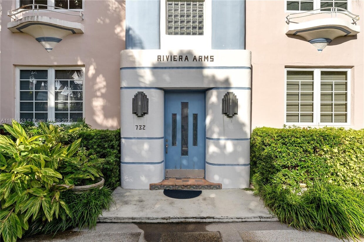 Primary Photo - 732 Euclid Ave