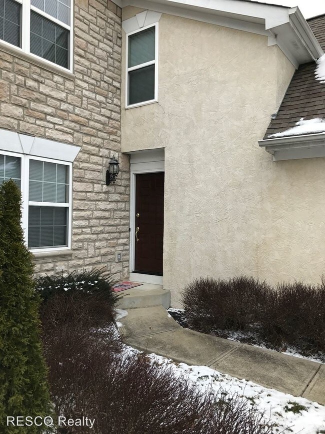 Building Photo - 499 Radcliff Dr