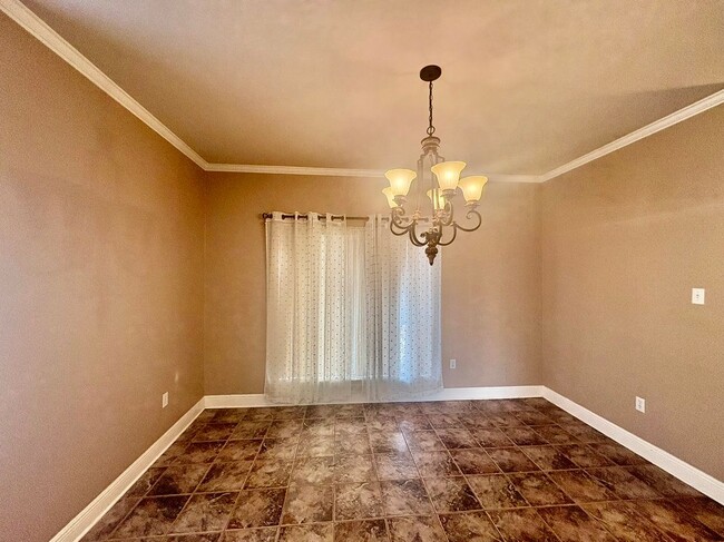 Foto del edificio - 11117 Gold Cup Ave