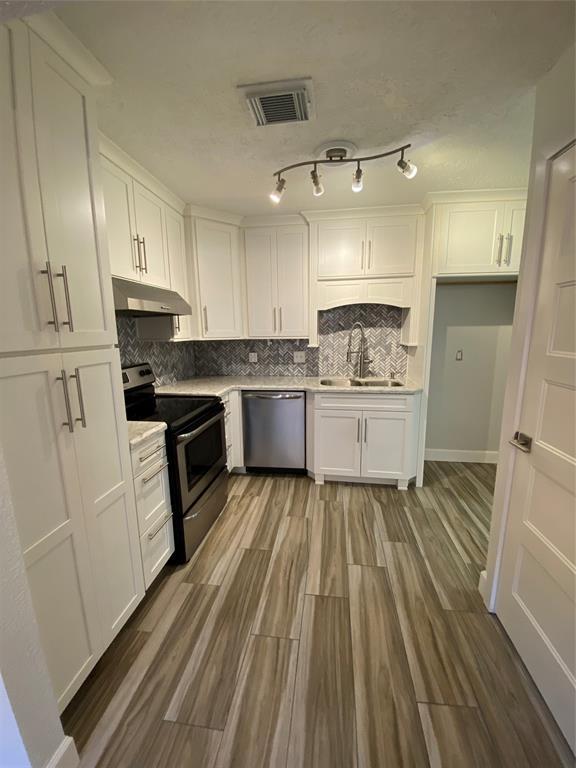 3732 Laura Leigh Dr, Friendswood, TX 77546 Condo for Rent in