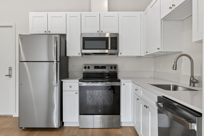 Interior Photo - Powell Heights