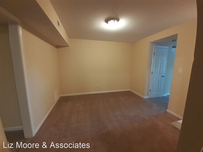 Foto del edificio - 3 br, 1.5 bath House - 403 Savage Drive #C