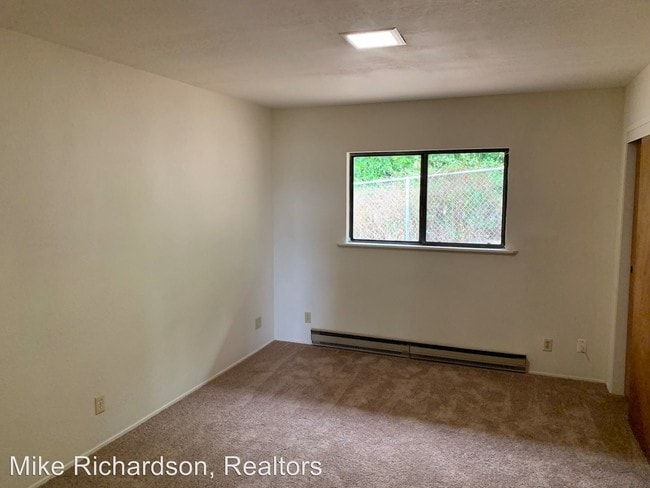 Building Photo - 434 Venado Dr