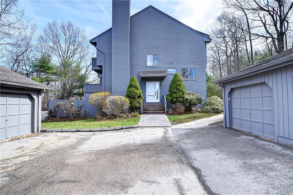 Primary Photo - 334 Conestoga Way