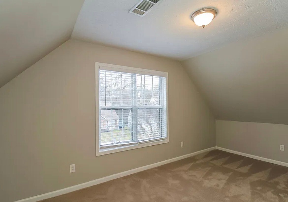 Foto del edificio - 5496 Walnut Ln