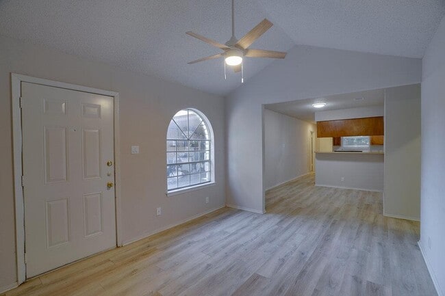 Building Photo - 1206 Westcott Dr