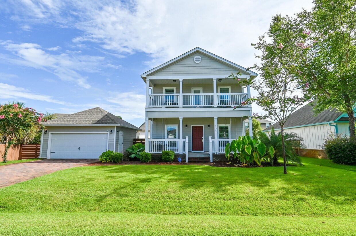 Primary Photo - 131 Tropical Breeze Dr