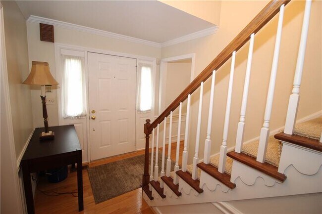 Building Photo - 241 Sweet Gum Rd