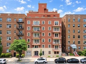 Building Photo - 2381 Ocean Ave