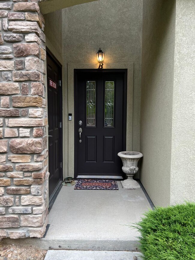 Foto del edificio - $300 Move in incentive! Beautiful 3 Bed/2 ...