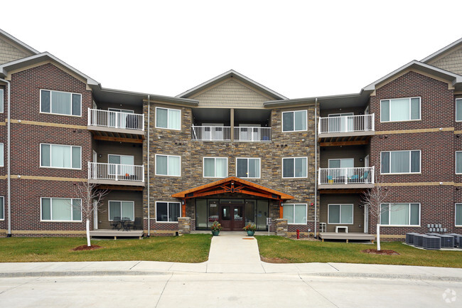 Building Photo - Cedar River Bluffs Apartments