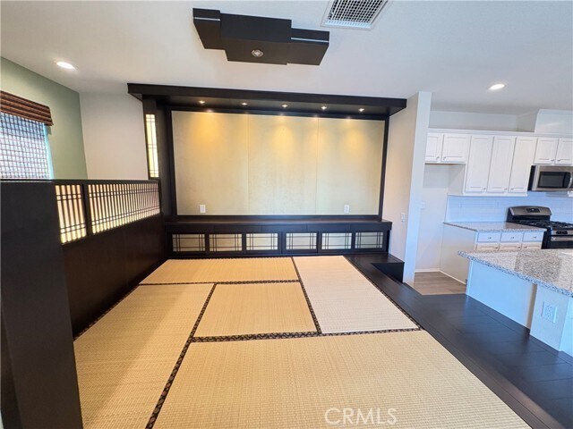 Foto del edificio - 280 W Via Presido