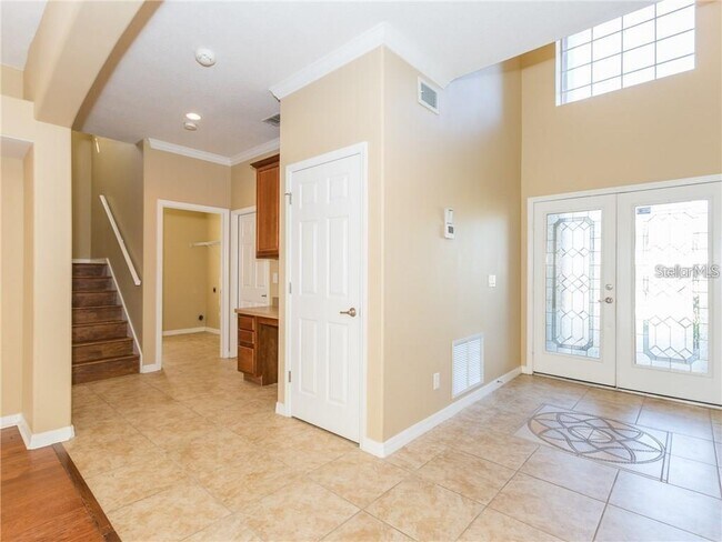Building Photo - 173 Donner Dr