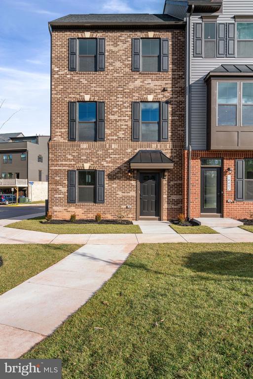 14000 Airfoil Rd, Oak Hill, VA 20171 Townhome Rentals in Oak Hill VA