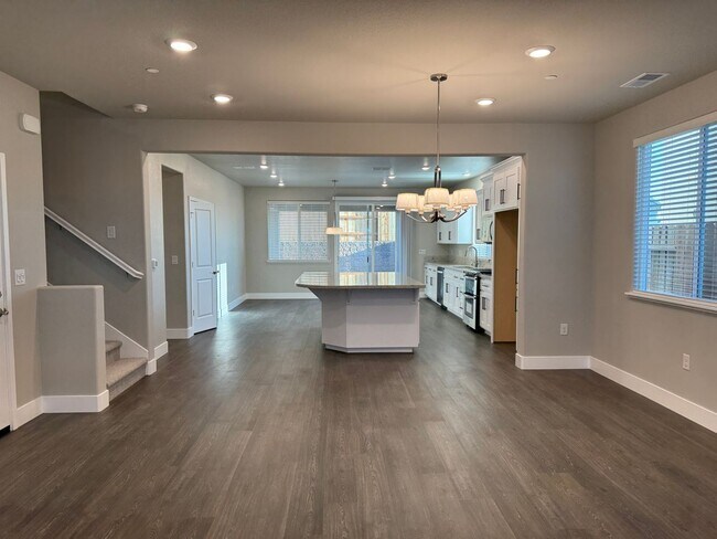 Foto del edificio - Recently Built Modern 4BD/2.5BA Single Family Home in Desirable Whitney Ranch Community!