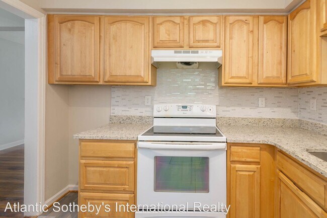 Building Photo - 3 br, 2 bath House - 6409 Natrona Avenue