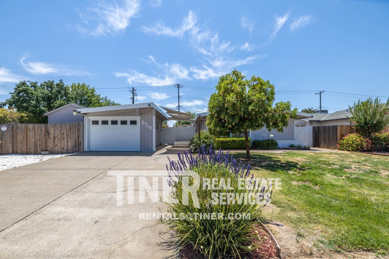 Grand Family Entertainer With Pool House for Rent in Sacramento, CA