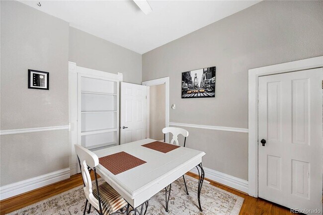 Foto del edificio - Available Immediately