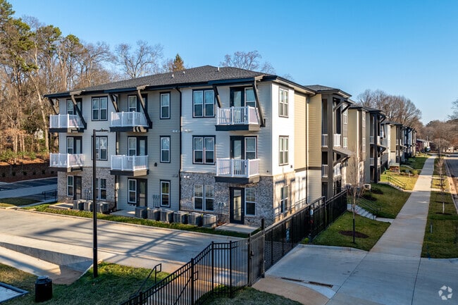 The Henry at North End - The Henry