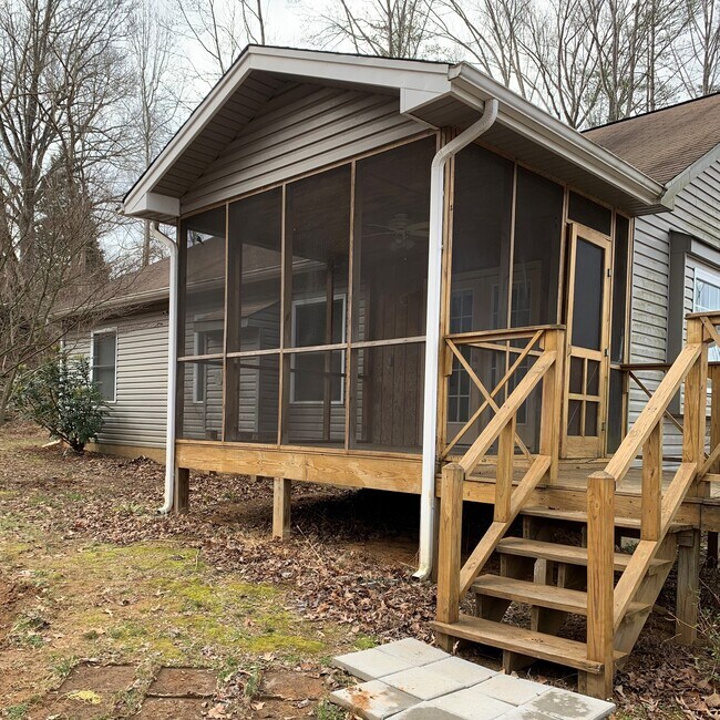 414 McConville Rd, Lynchburg, VA 24502 House Rental in Lynchburg, VA